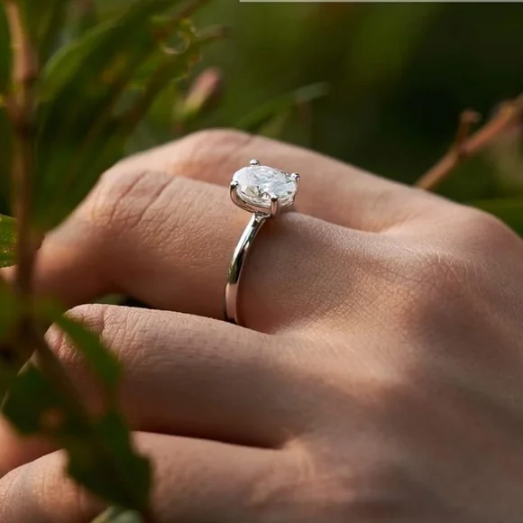 1.5 Carat Moissanite Diamond Ring